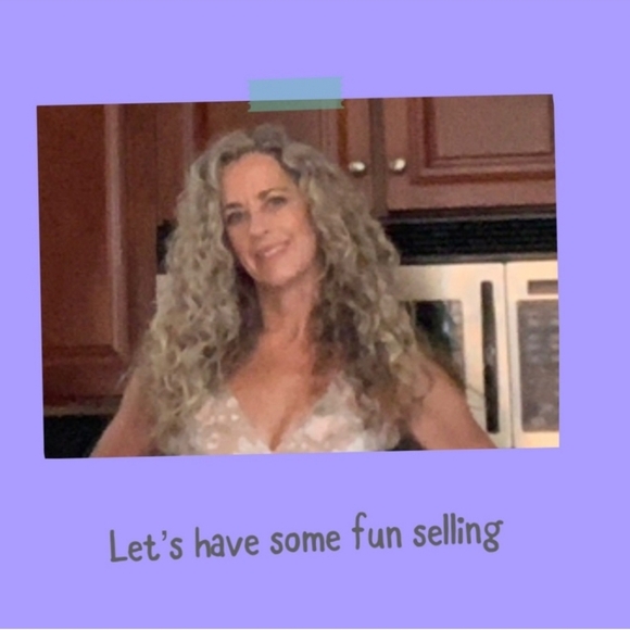 Michelle and Brandy are live together! Come laugh, learn, and maybe buy! - Picture 4 of 5